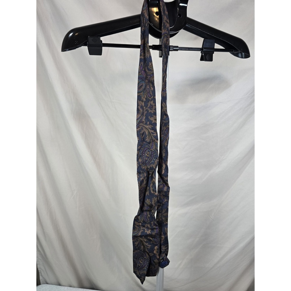 vintage Mervyn's "TIW"‎ brand paisley necktie, crafted in Italy Silk